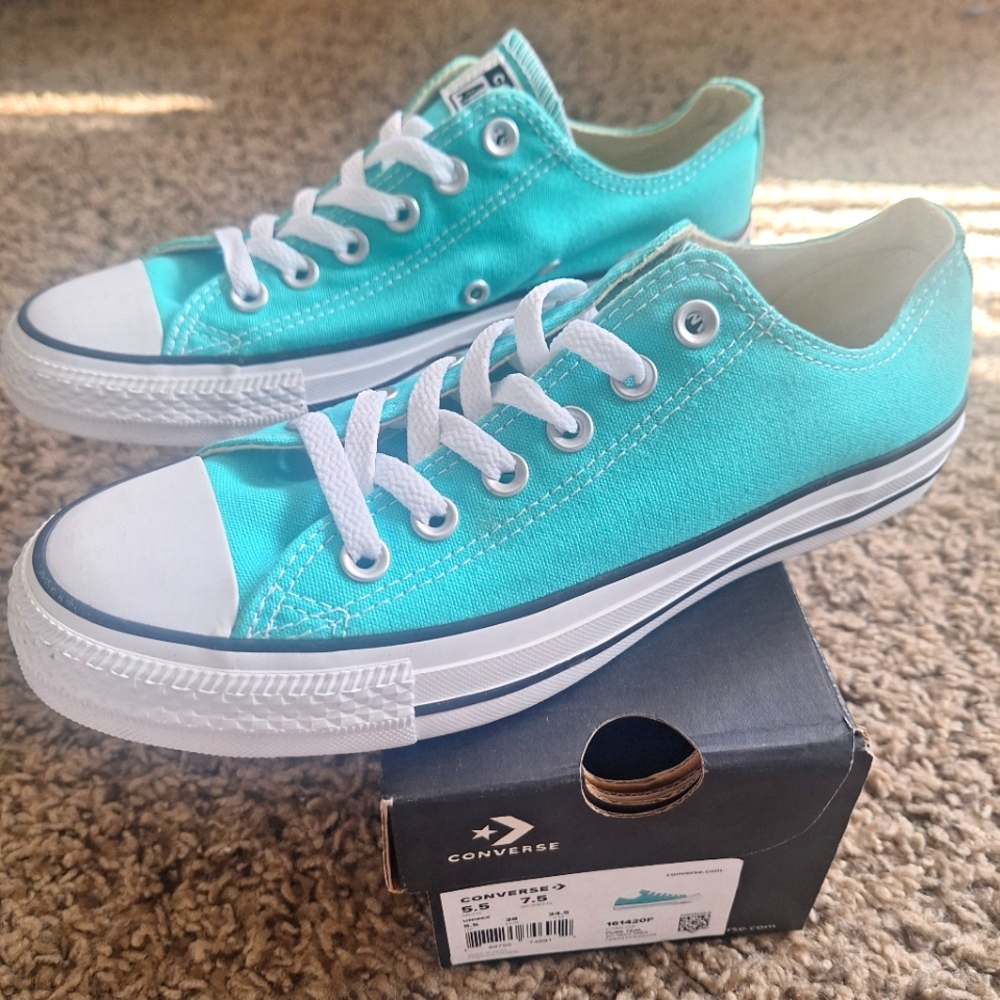 NIB Converse in Pure Teal